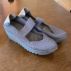 Bernie mev grey maryjanes